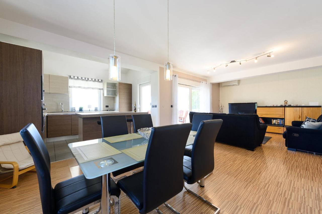 Villa Elisa Kaštelir Екстериор снимка
