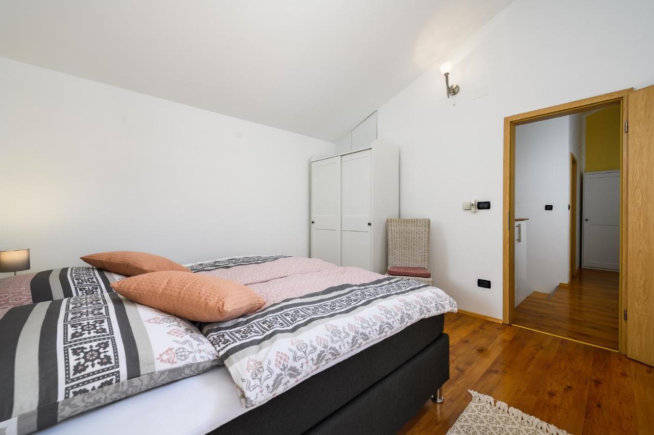 Villa Elisa Kaštelir Екстериор снимка
