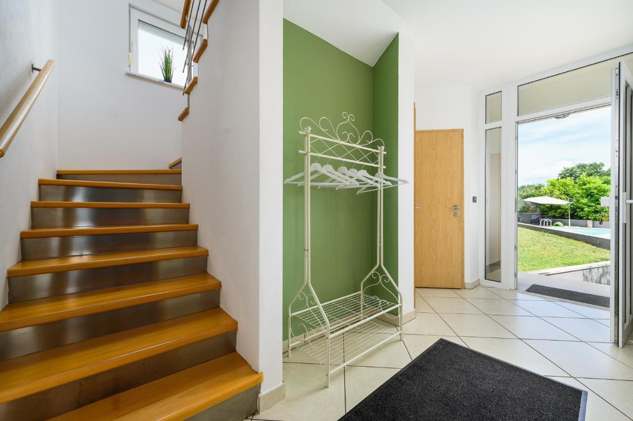 Villa Elisa Kaštelir Екстериор снимка